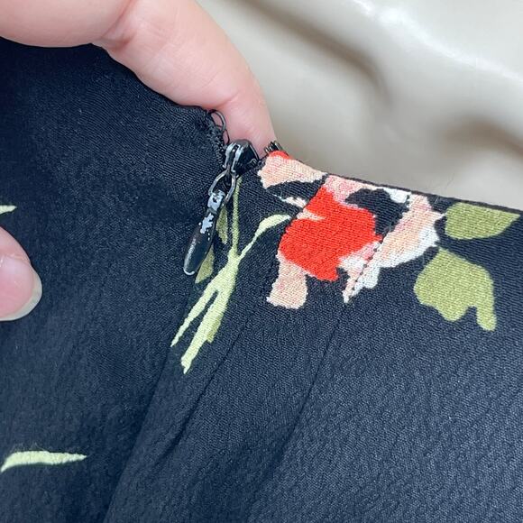 Free People Neon Garden Floral Mini Dress Sz 4 Black Multi Short Sleeve V-Neck - Picture 9 of 12